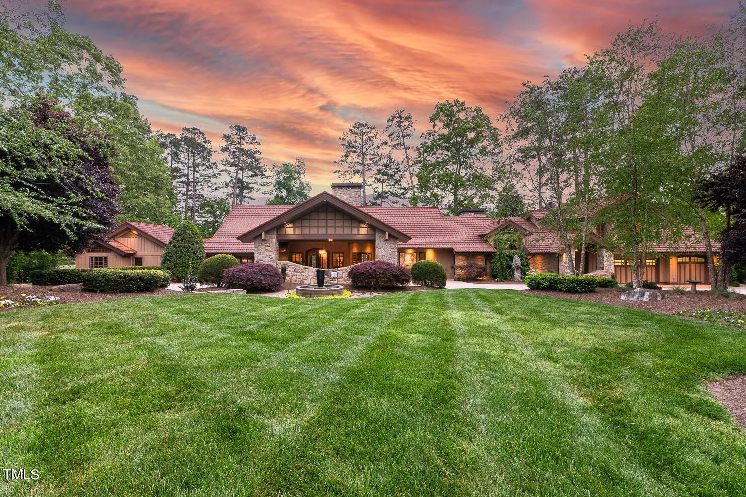 124 Dunedin, Cary, North Carolina, 27511 United States